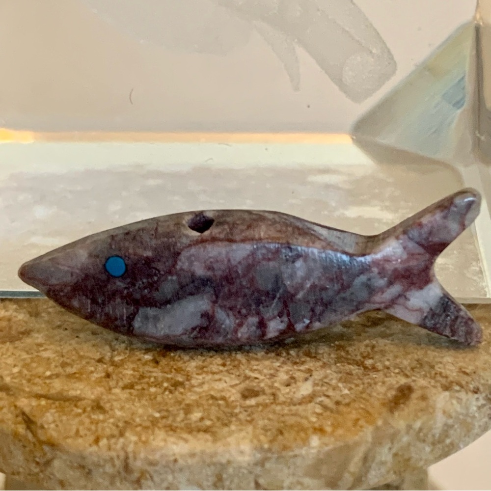 Zuni Carved Fish Fetish Bead Drilled Stone Native American Animal Carving 1.1”